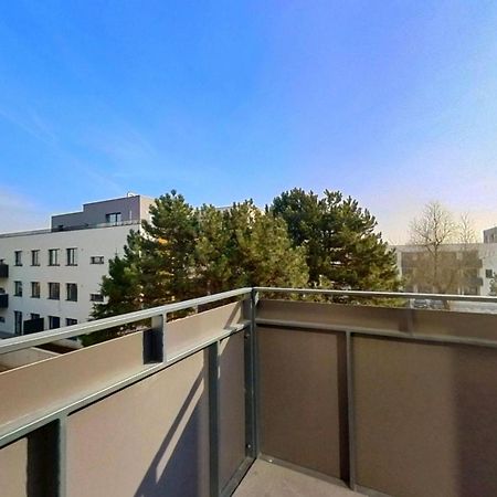 Air-Conditioned 2 Room Apartment, With Terrace, Rovinka, 302 Exterior photo