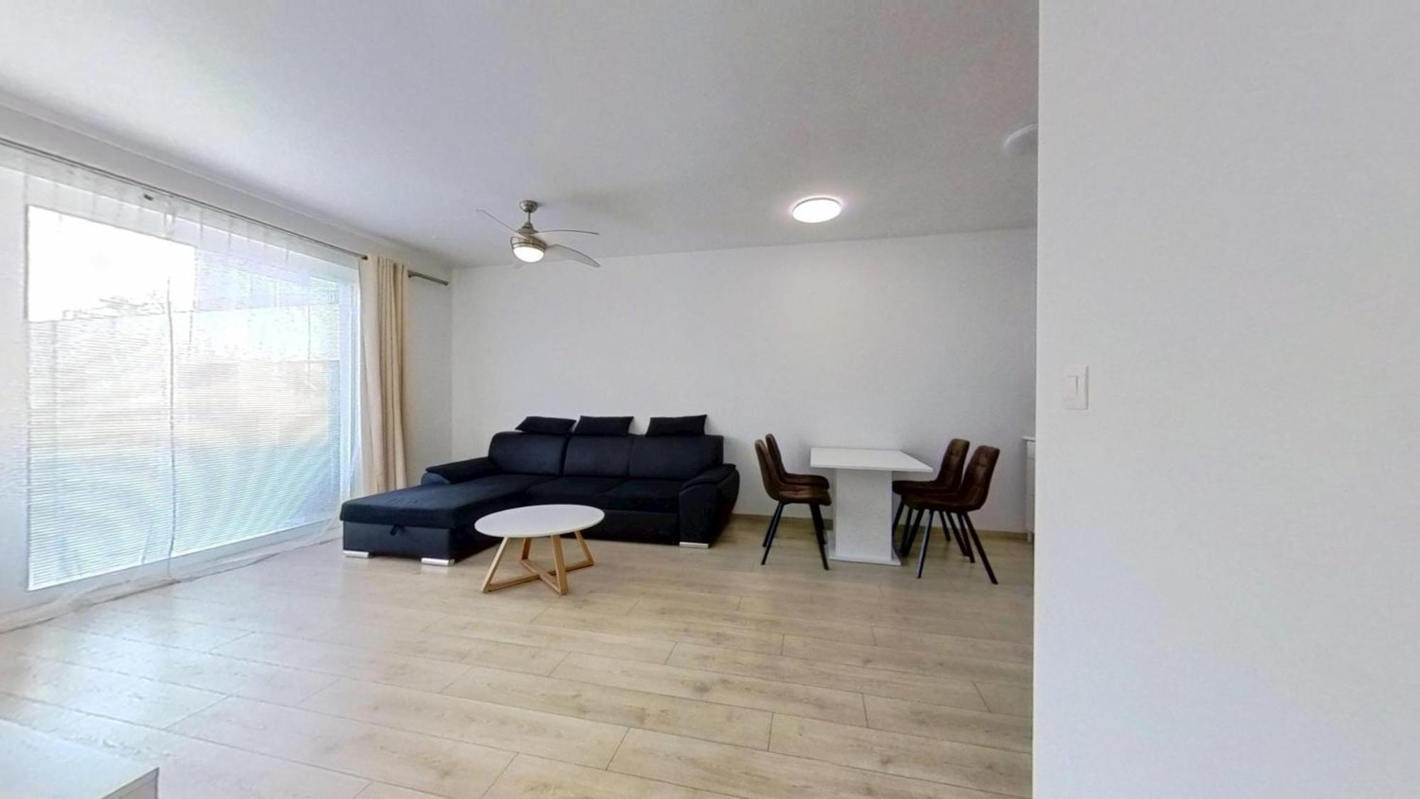 Air-Conditioned 2 Room Apartment, With Terrace, Rovinka, 302 Exterior photo