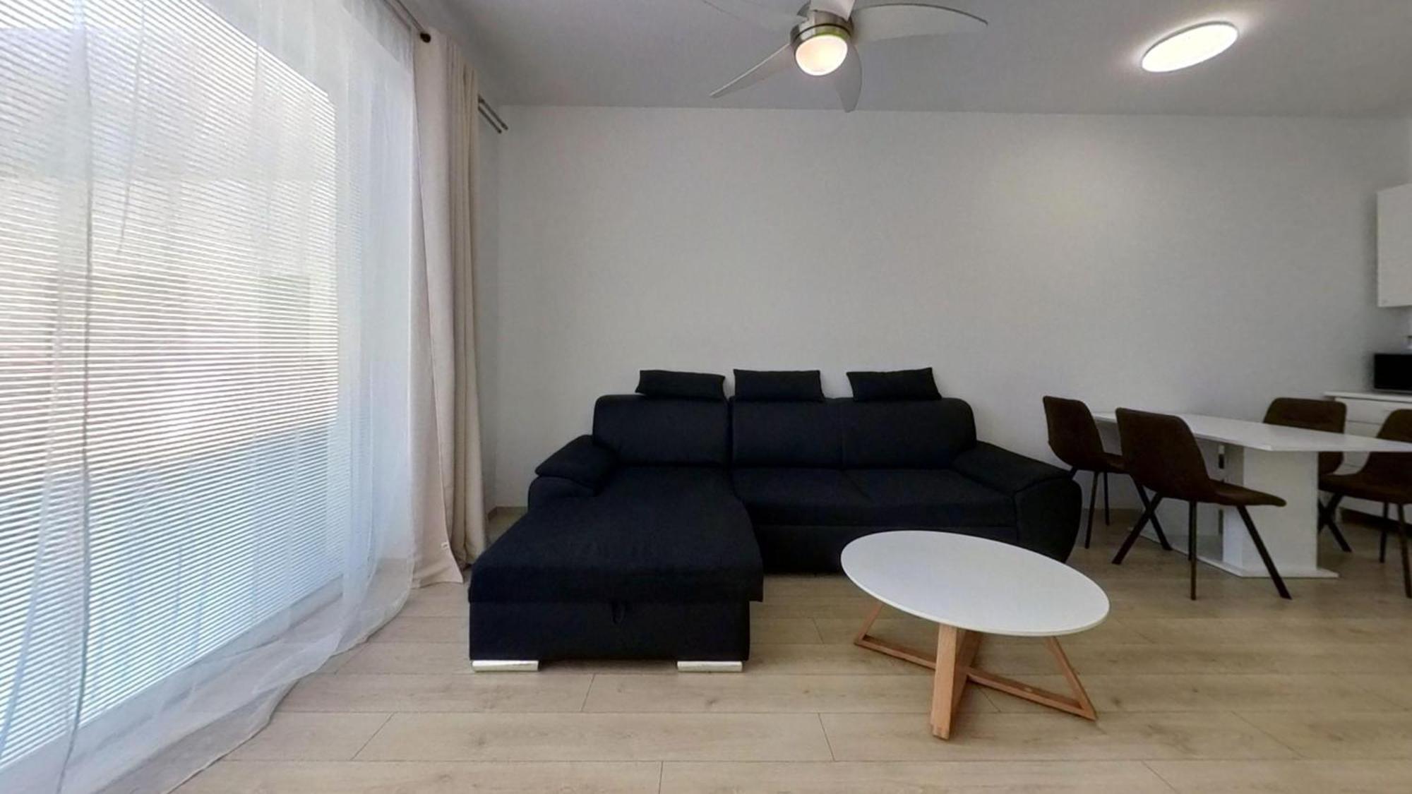 Air-Conditioned 2 Room Apartment, With Terrace, Rovinka, 302 Exterior photo